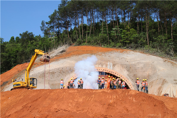 首页| G22恒峰集团中国官方网站