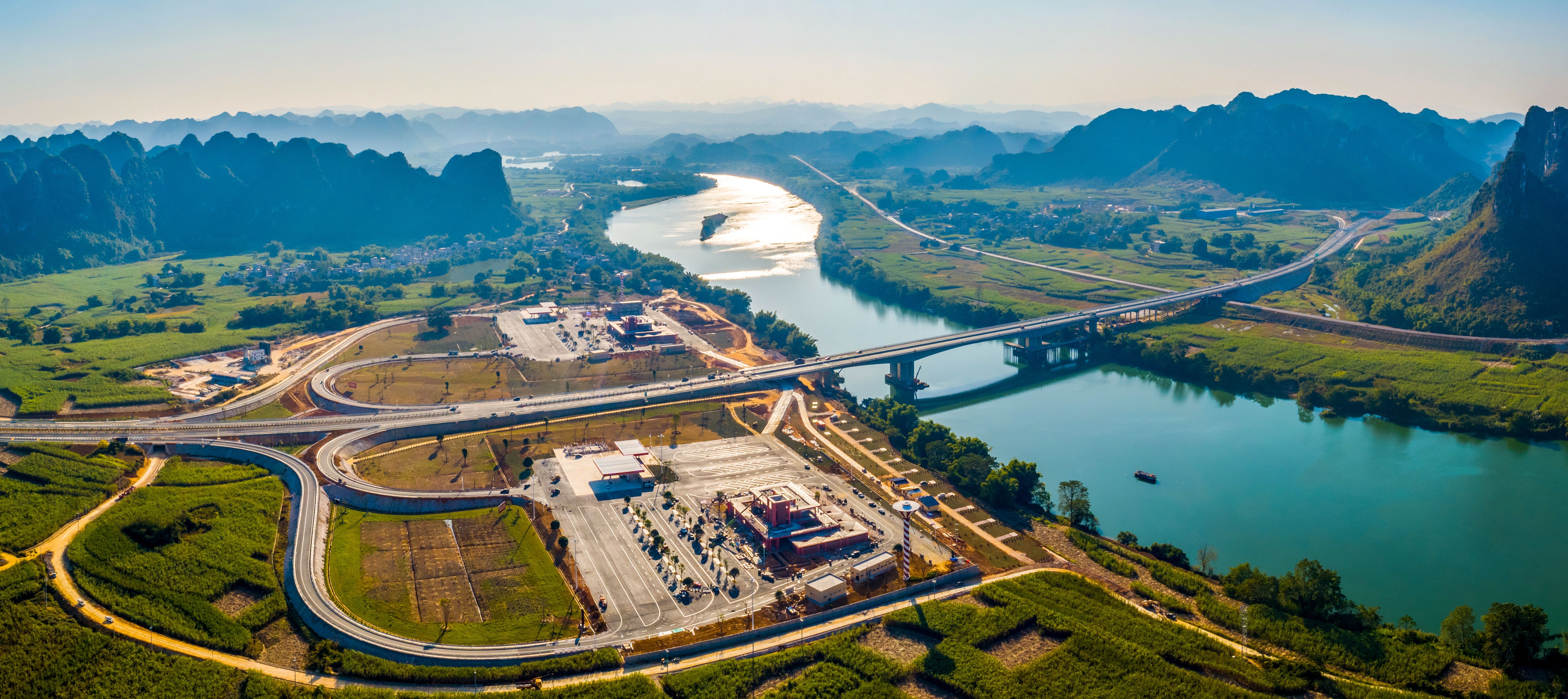 首页| G22恒峰集团中国官方网站