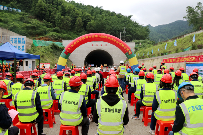 首页| G22恒峰集团中国官方网站