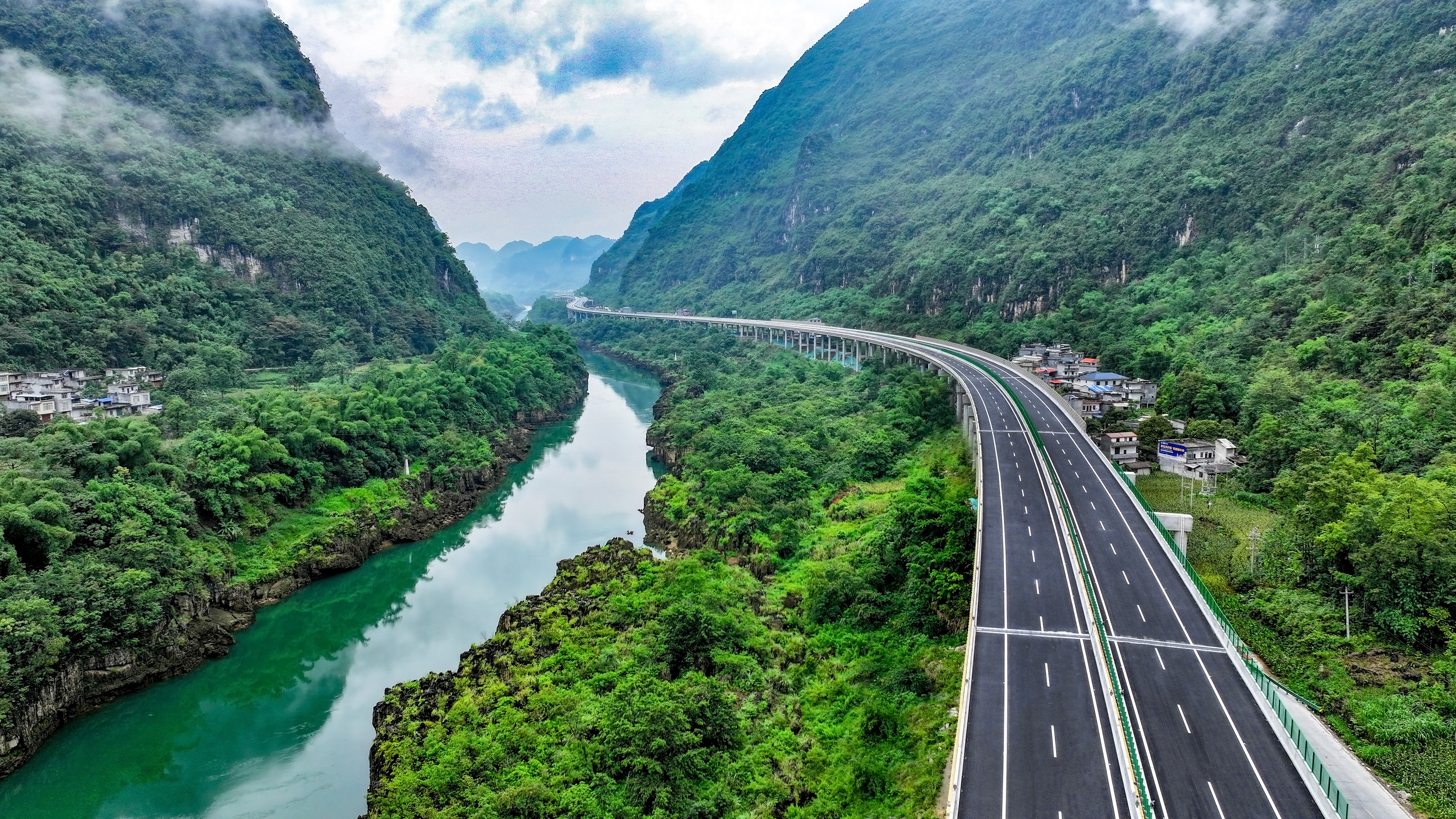 首页| G22恒峰集团中国官方网站